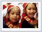 Kids at Krishna puja * 749 x 533 * (44KB)